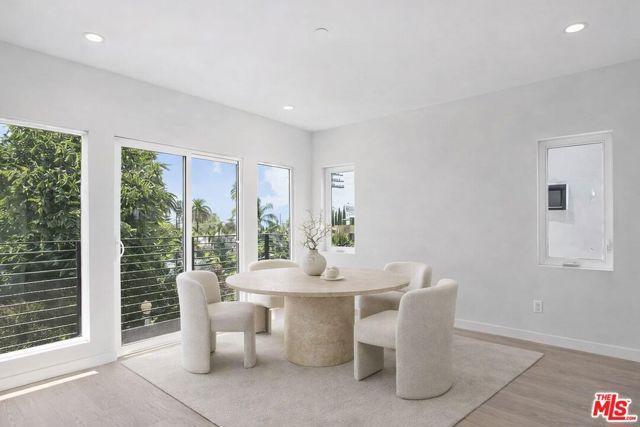 2115 Beachwood Terrace, Los Angeles, CA 90068