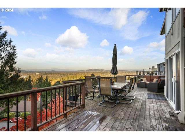 1060 UPPER DEVON Ln, Lake Oswego, OR 97034