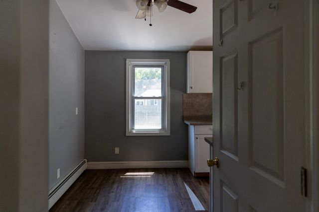 6 Kathy Ave, Coventry, RI 02816