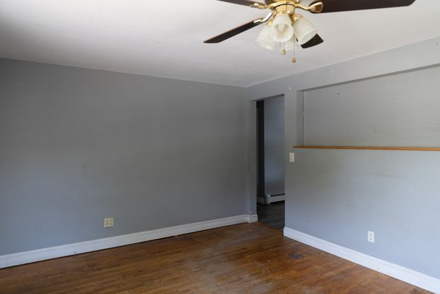 6 Kathy Ave, Coventry, RI 02816