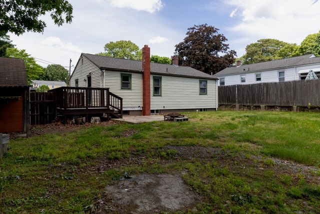 6 Kathy Ave, Coventry, RI 02816