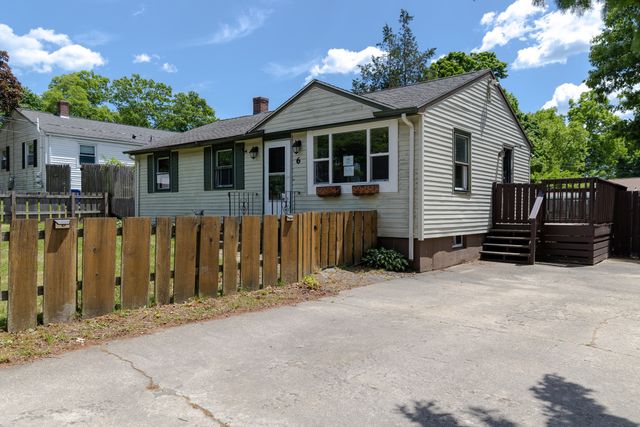 6 Kathy Ave, Coventry, RI 02816