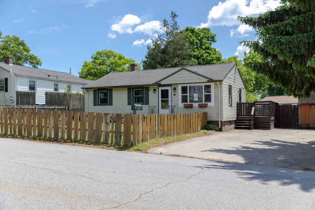 6 Kathy Ave, Coventry, RI 02816