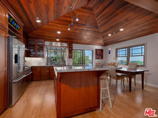 20634 Medley Lane, Topanga, CA 90290