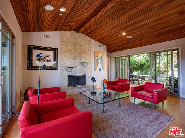 20634 Medley Lane, Topanga, CA 90290