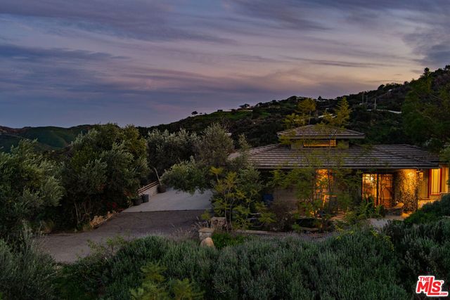 20634 Medley Lane, Topanga, CA 90290