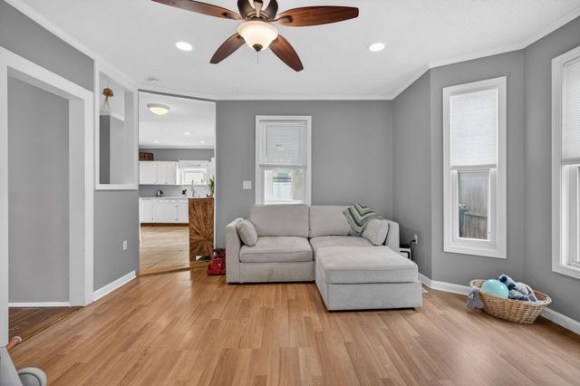 16 Artillery Lane, Nashua, NH 03064