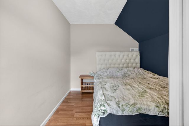 16 Artillery Lane, Nashua, NH 03064