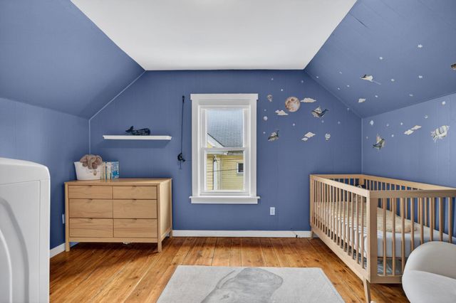 16 Artillery Lane, Nashua, NH 03064