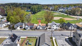 16 Artillery Lane, Nashua, NH 03064