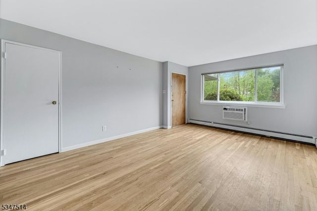 47 Espy Rd 16A, Caldwell Boro Twp., NJ 07006