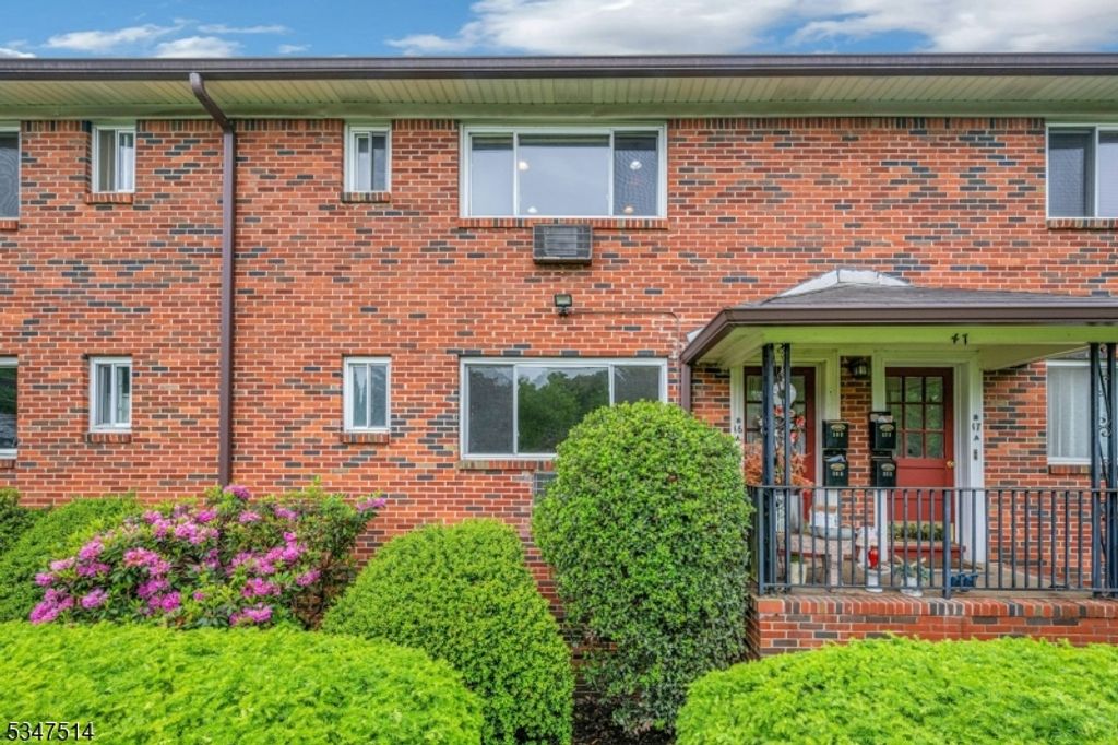 47 Espy Rd 16A, Caldwell Boro Twp., NJ 07006