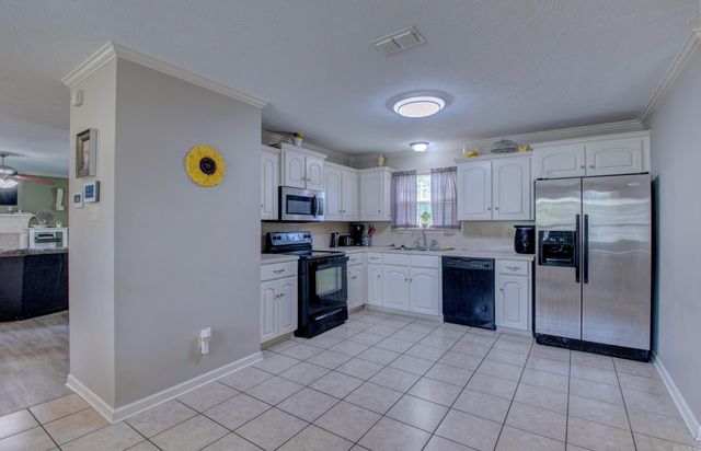 715 W Trickey Lane, Jacksonville, AR 72076