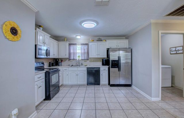 715 W Trickey Lane, Jacksonville, AR 72076