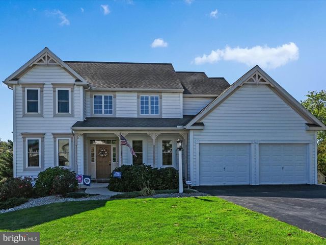 9 BULLRUSH LDG, Elizabethtown, PA 17022