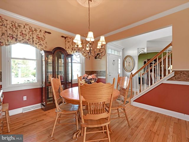 9 BULLRUSH LDG, Elizabethtown, PA 17022