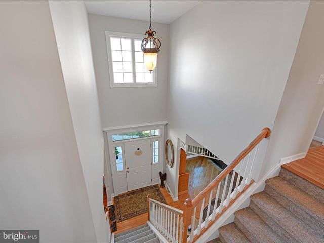9 BULLRUSH LDG, Elizabethtown, PA 17022