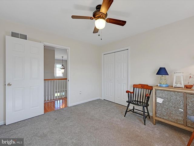 9 BULLRUSH LDG, Elizabethtown, PA 17022