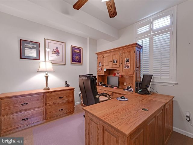 9 BULLRUSH LDG, Elizabethtown, PA 17022