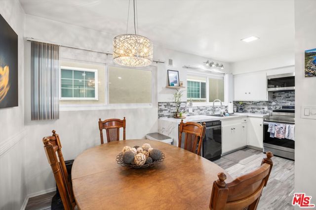 211 Cypress Street, Newport Beach, CA 92661