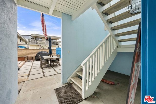 211 Cypress Street, Newport Beach, CA 92661