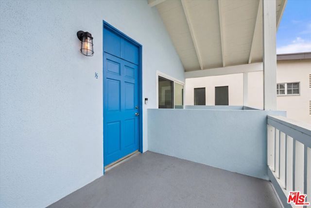 211 Cypress Street, Newport Beach, CA 92661
