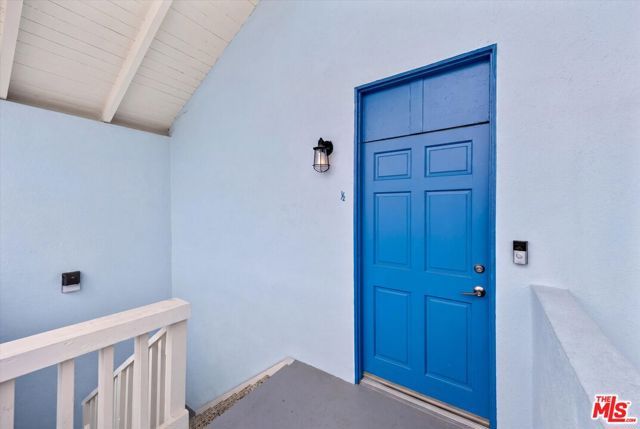 211 Cypress Street, Newport Beach, CA 92661