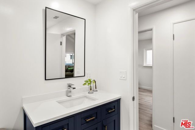 211 Cypress Street, Newport Beach, CA 92661