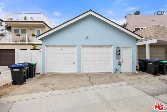 211 Cypress Street, Newport Beach, CA 92661