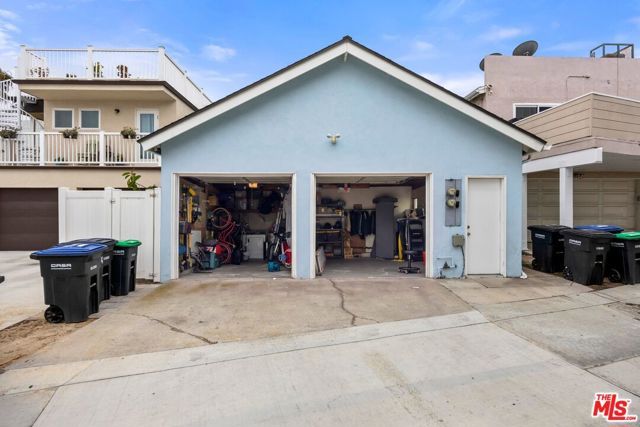 211 Cypress Street, Newport Beach, CA 92661