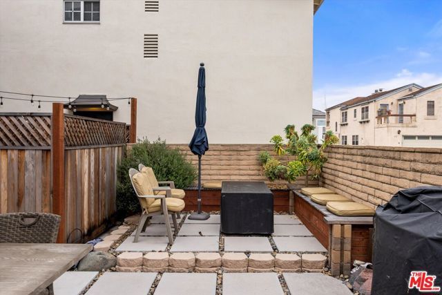 211 Cypress Street, Newport Beach, CA 92661