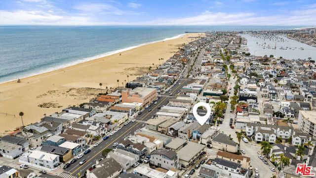 211 Cypress Street, Newport Beach, CA 92661