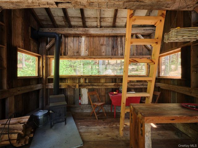 55 Woods Road, Barryville, NY 12719