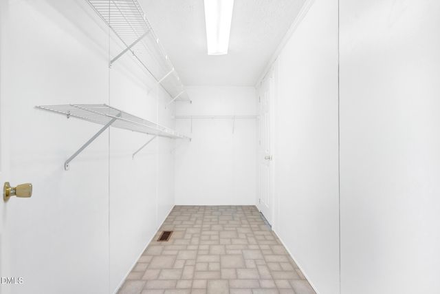 6601 Clearwater Drive, Oxford, NC 27565