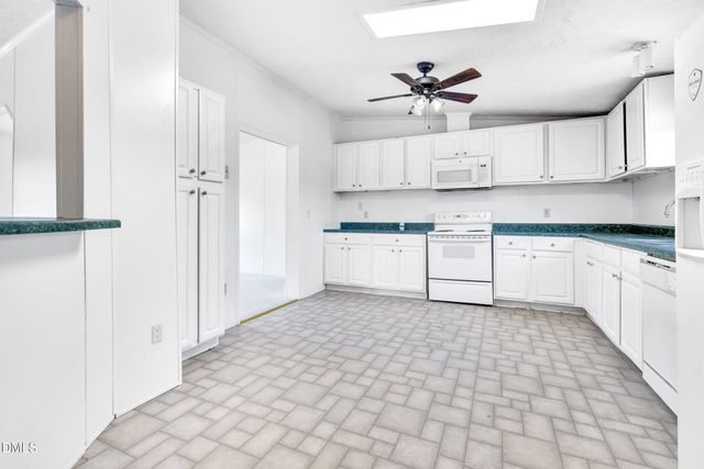 6601 Clearwater Drive, Oxford, NC 27565