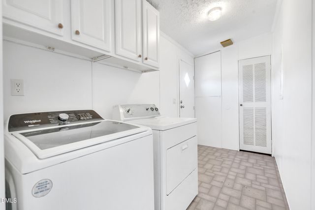 6601 Clearwater Drive, Oxford, NC 27565