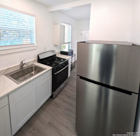 707 W CRAIG PL, San Antonio, TX 78212