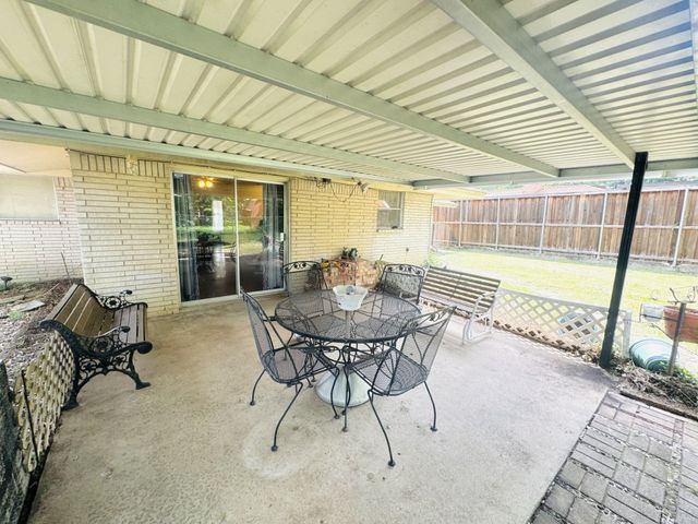 1925 Normandy Drive, Irving, TX 75060
