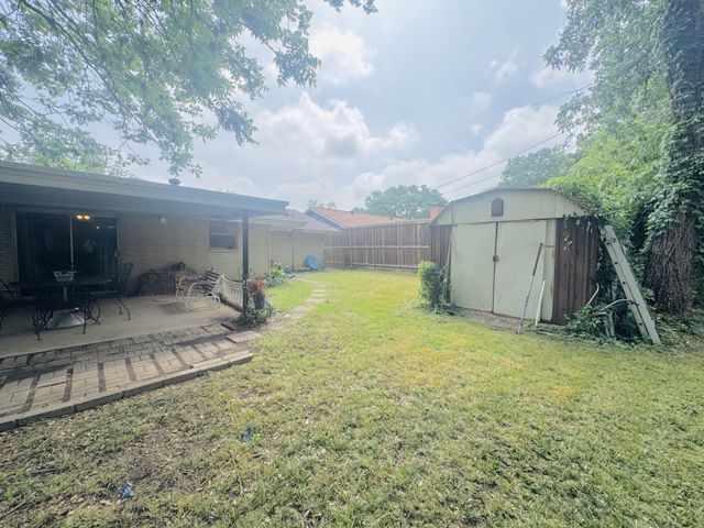 1925 Normandy Drive, Irving, TX 75060