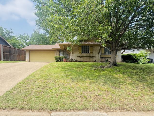 1925 Normandy Drive, Irving, TX 75060