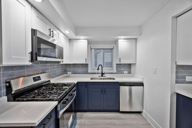 3447 N Osage Avenue, Chicago, IL 60634