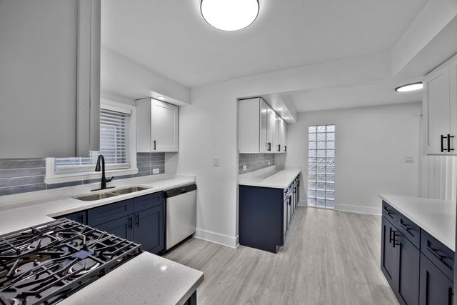 3447 N Osage Avenue, Chicago, IL 60634