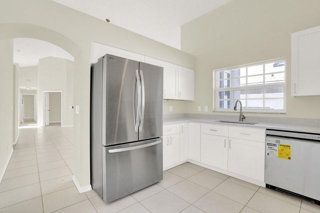 21 Selby Lane, Palm Beach Gardens, FL 33418