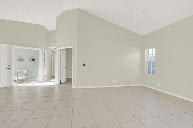 21 Selby Lane, Palm Beach Gardens, FL 33418