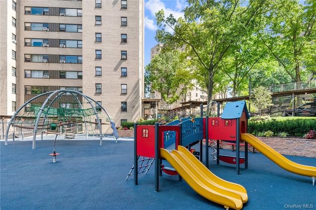 2 Fordham Hill Oval 6H, Bronx, NY 10468