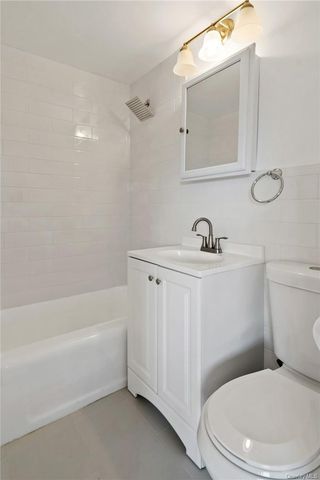 2 Fordham Hill Oval 6H, Bronx, NY 10468