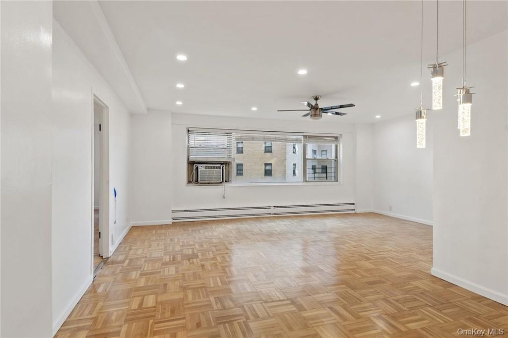 2 Fordham Hill Oval 6H, Bronx, NY 10468