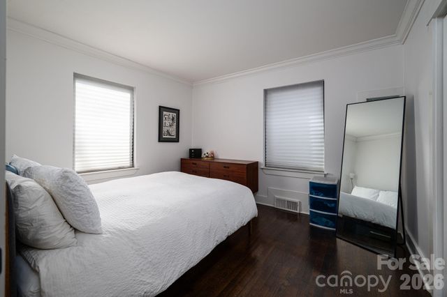 1642 Hawthorne Lane, Charlotte, NC 28205