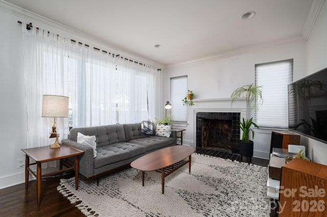 1642 Hawthorne Lane, Charlotte, NC 28205