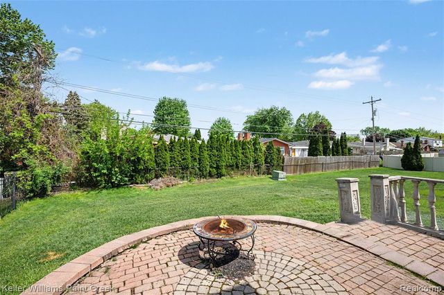 33180 Glengary Court, Sterling Heights, MI 48310